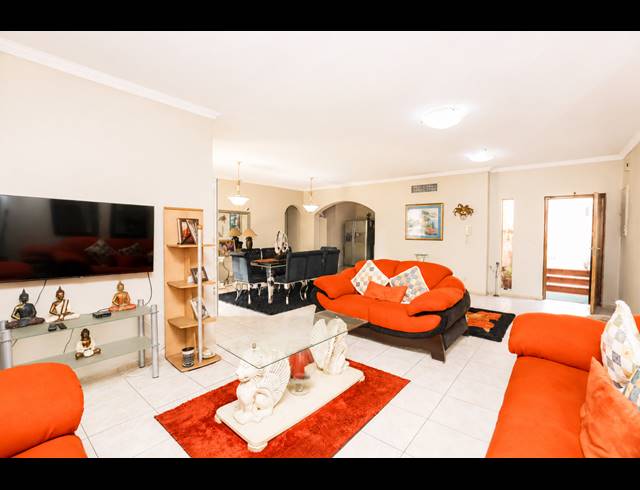 3 BEDROOM TOWNHOUSE FOR SALE IN MUSGRAVE